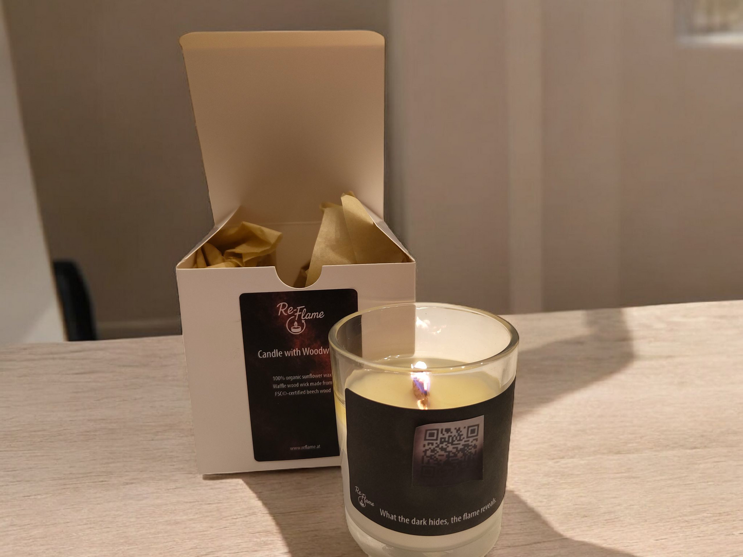Personalisierbare QR-Code Reveal Knisterkerze